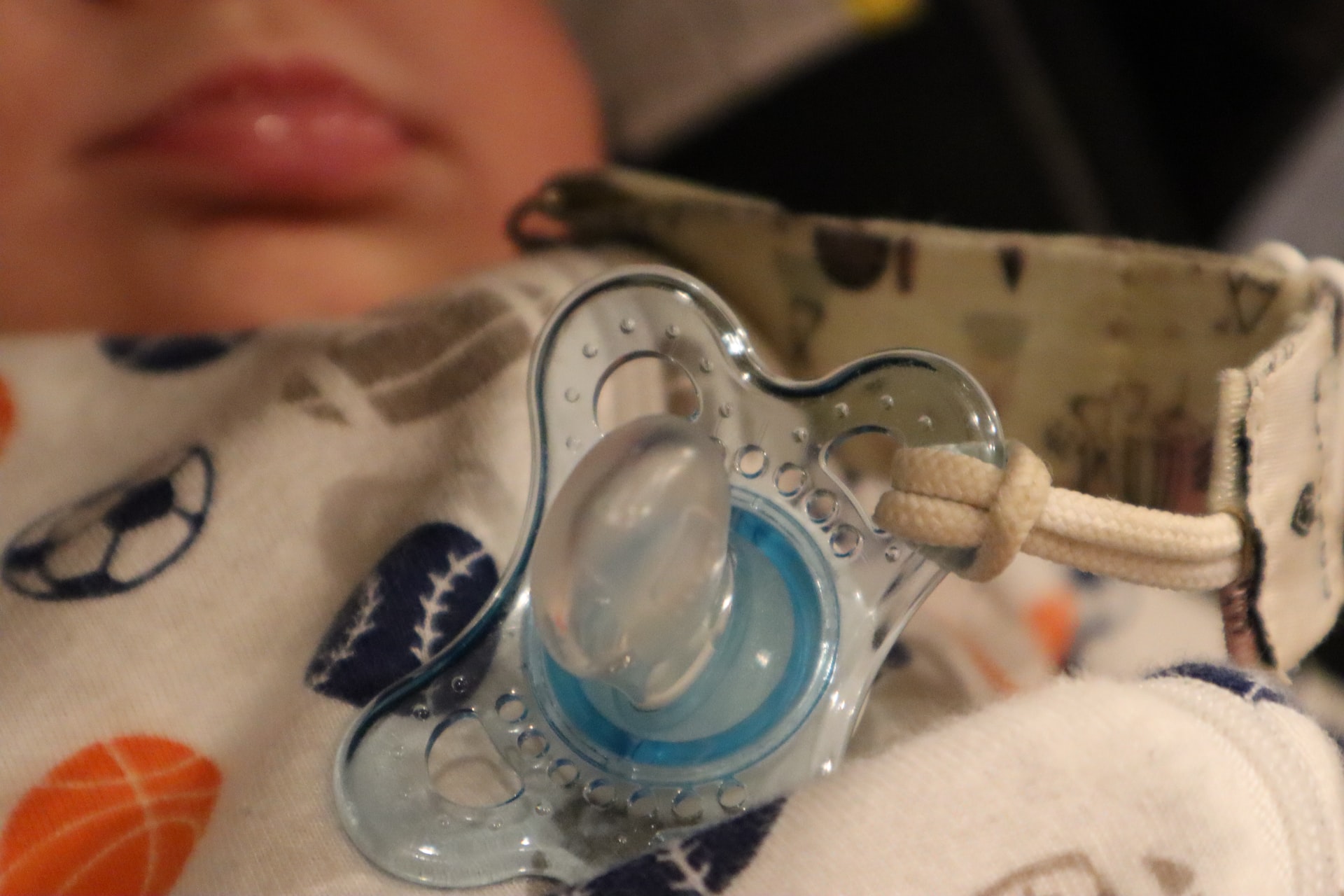 how to sterilize pacifiers and bottles