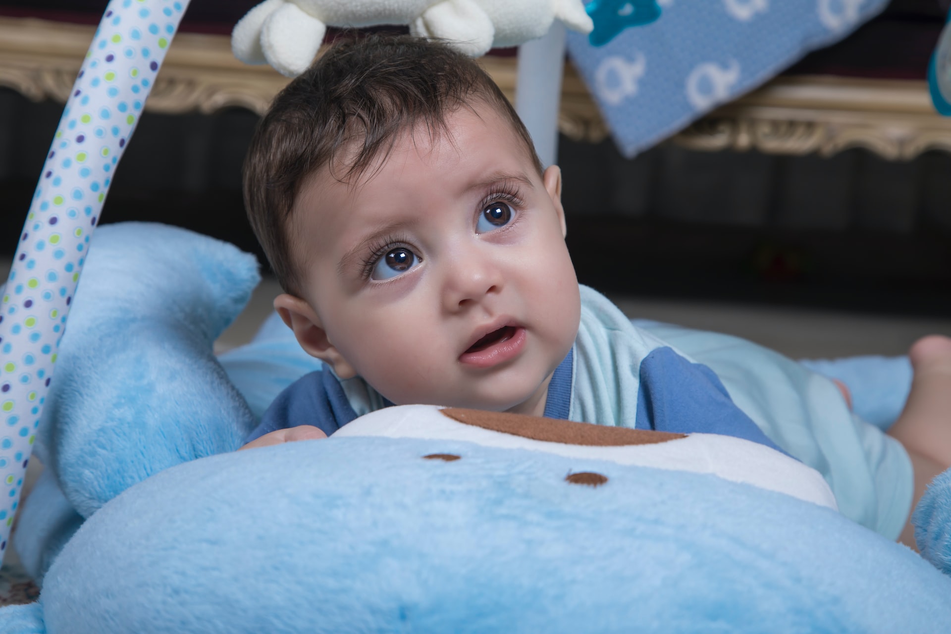 how to use a boppy pillow